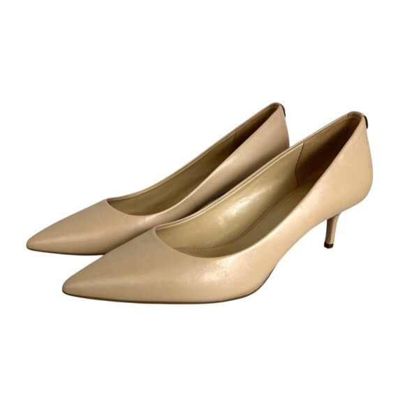 Michael Kors Neutral Beige Leather Pointed Kitten Heel Pumps Size 8 Party Office - Picture 1 of 16